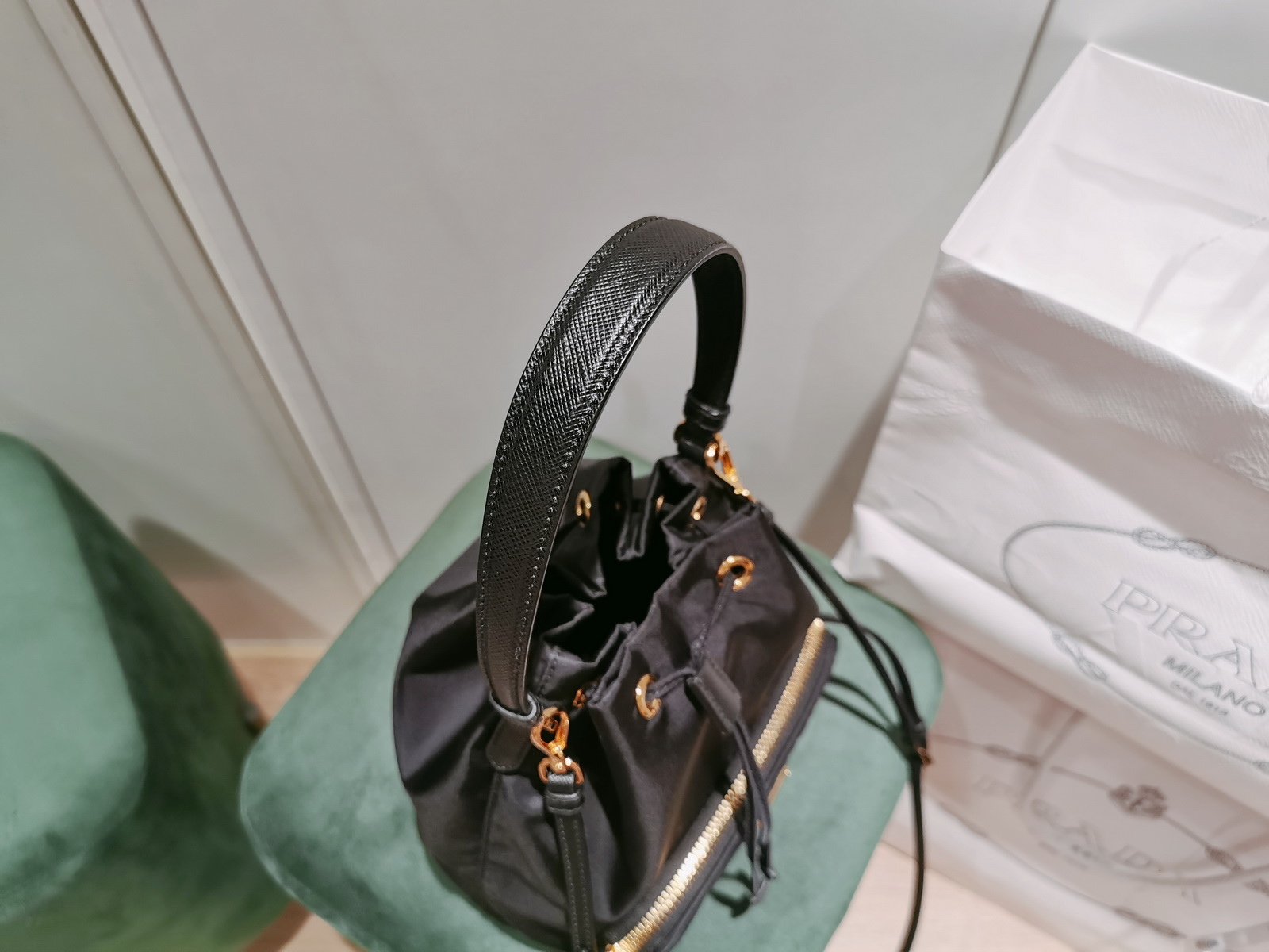 prada 水桶