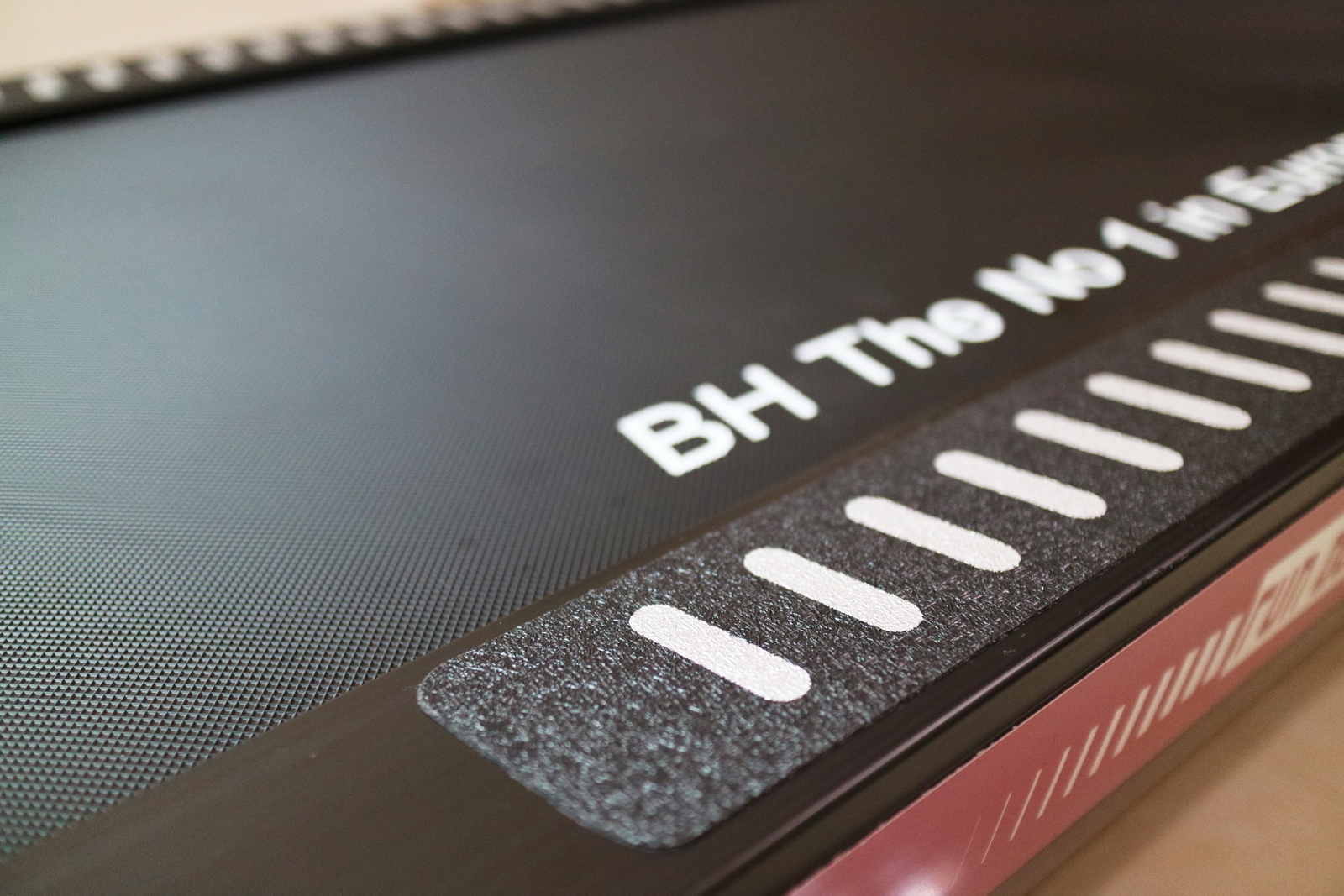 BH BT7016巧收跑步機