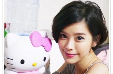 KT迷肯定瘋狂的。HELLO KITTY居家迷你飲水機～