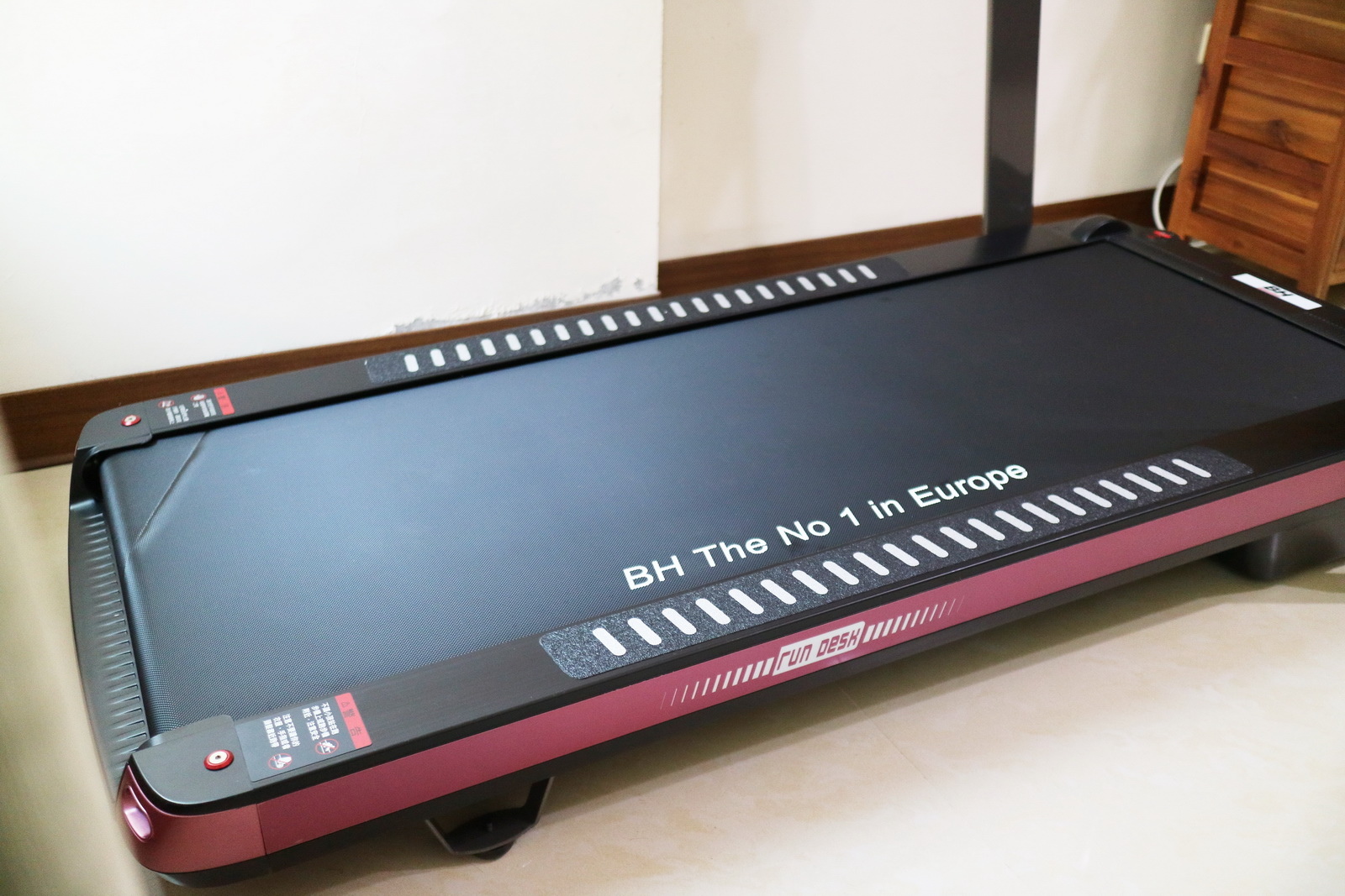 BH BT7016巧收跑步機